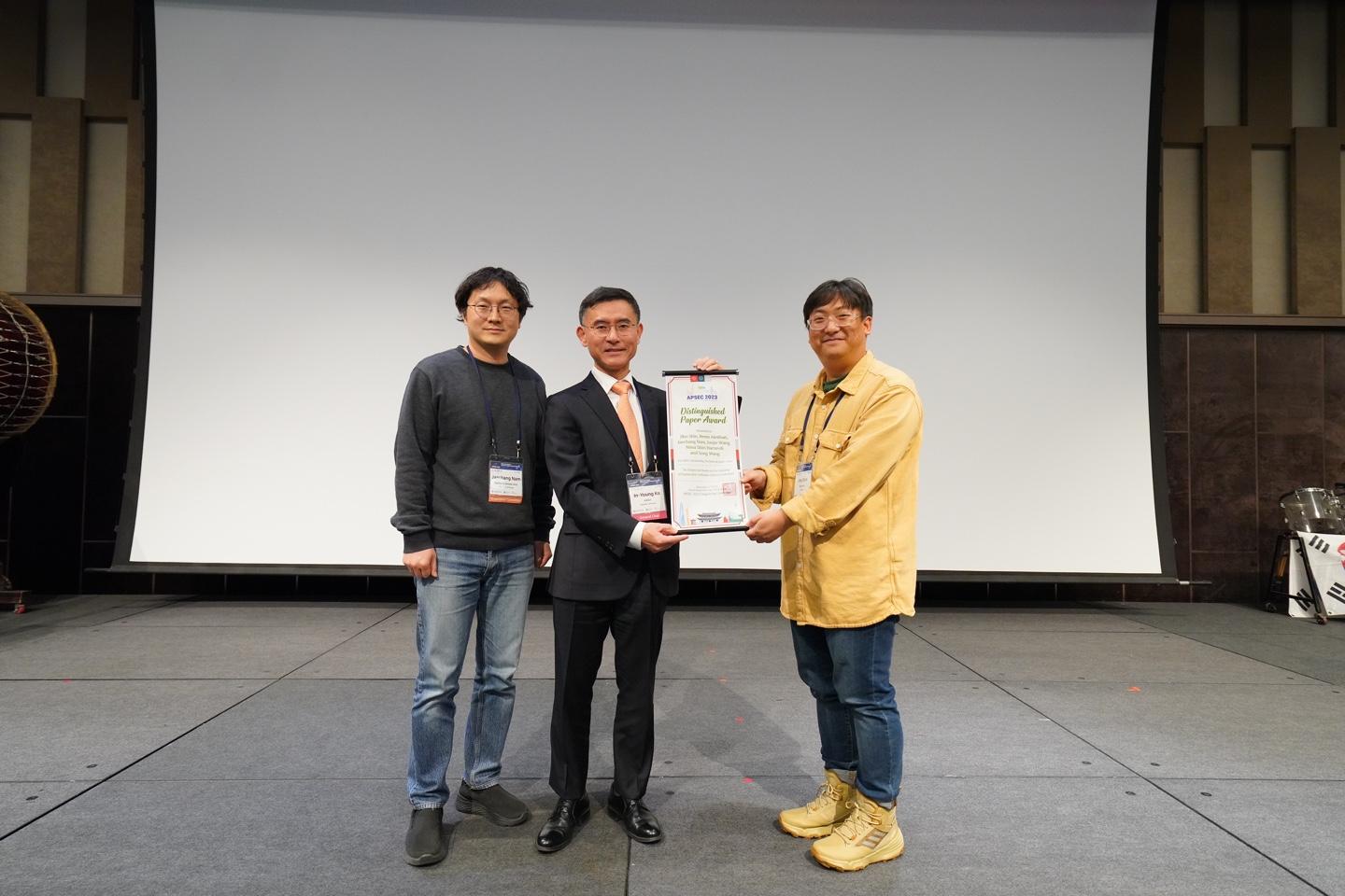 Distinguished Paper Award at APSEC’23
